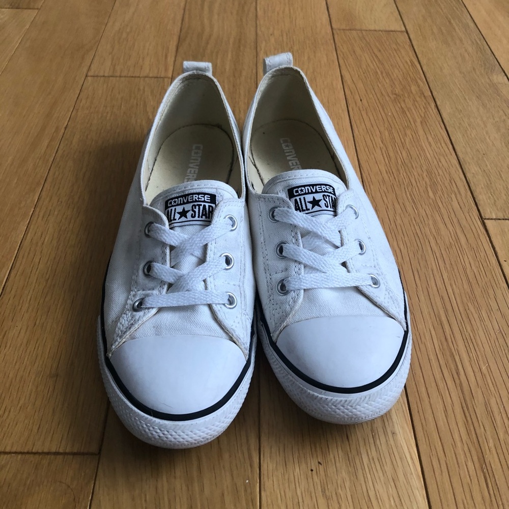 Women’s White Converse Ballet Size 9